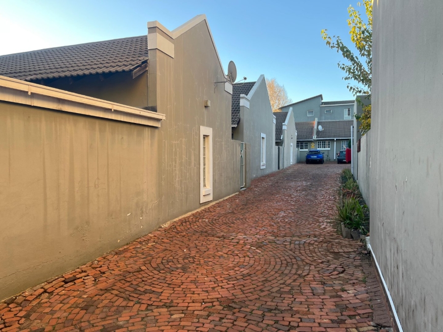 1 Bedroom Property for Sale in Westdene Free State